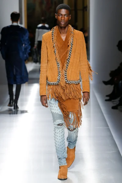 Look 40